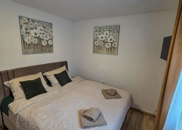 House4seasons * Lič